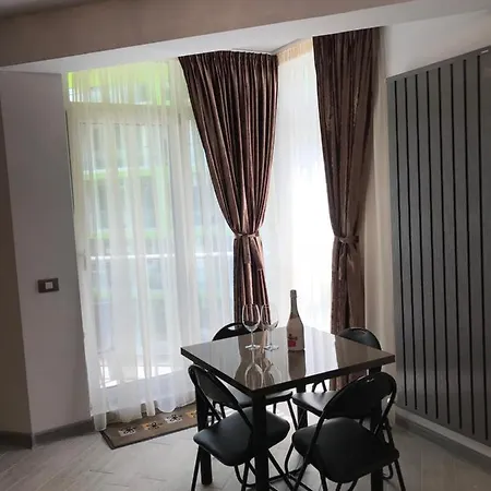 Riviera Mamaia Nord Alezzi Beach Appartamento